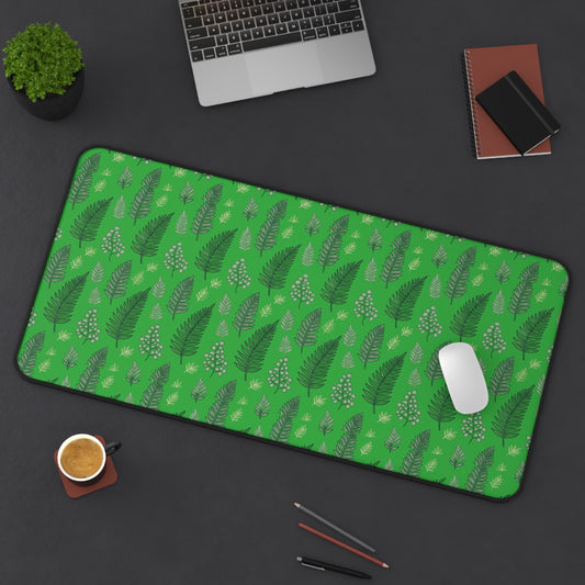 Green Leaf Pattern Desk Mat — Botanical Mouse Pad for Home Office